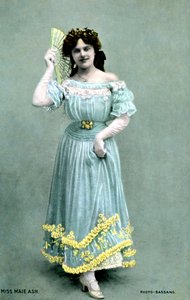 Maie Ash, skådespelerska, 1905. av Bassano Studio