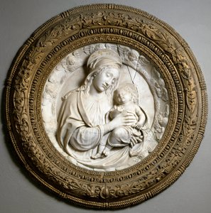 Jungfru och barn. Skulptur