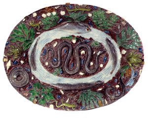 Fajansfat med ormar och batracians. Diam 0,52 m 1500-talet. Realiserad av Bernard Palissy (1510-1589) Sevres. Nationalmuseet för keramik
