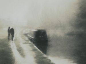 Promenad längs Misty Canal av Bill Eiffert