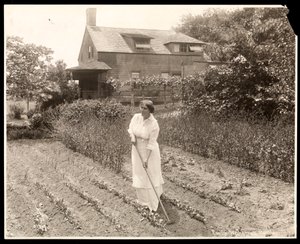 Emily Wakeman Hartley, ca 1913 (silvergelatintryck) av Byron Company