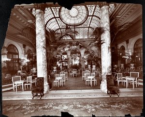 Lounge på Plaza Hotel, ca 1907 (silvergelatintryck) av Byron Company