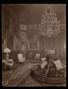 The Mrs. William Astors residens, 5th Avenue och 34th Street, New York, 1894 (silvergelatintryck) av Byron Company