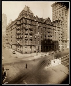 The Murray Hill Hotel, Park Avenue och 40th Street, New York, 1919 (silvergelatintryck) av Byron Company