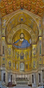 Utsikt över absiden med de bysantinska mosaikerna utförda mellan 1200- och mitten av 1200-talet av delvis lokala och delvis venetianska arbetare, inklusive den berömda Kristuspantokratorn (mosaik) av Byzantine