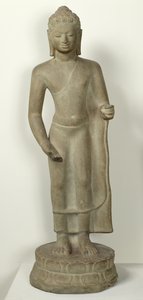 Stående Buddha, från Tuol Hoy, Wet Fernom, Udong (Sandsten)