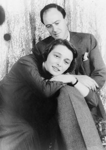 Patricia Neal med Roald Dahl av Carl Van Vechten