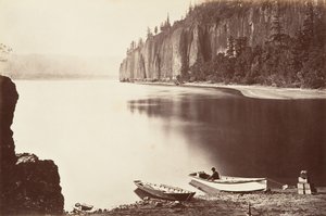 Cape Horn, Oregon, 1867, tryckt ca. 1876. av Carleton Emmons Watkins