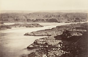 Passage of the Dalles, Oregon, 1867, tryckt ca. 1876. av Carleton Emmons Watkins