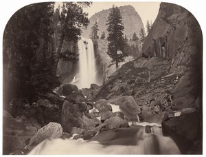 Piwyac, Vernal Fall, 300 fot, Yosemite, 1861. av Carleton Emmons Watkins