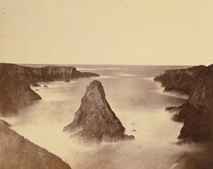 [Kustvy nr 1] / [Kustvy, Mendocino] av Carleton Watkins