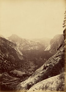 [Kupolerna från foten av Upper Yosemite]