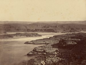 Passagen vid The Dalles, Columbiafloden av Carleton Watkins