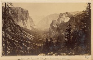 Yosemitedalen från Mariposaleden av Carleton Watkins