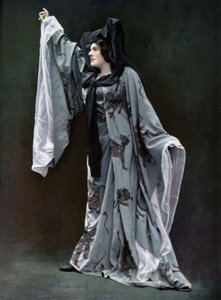 Operasångerskan Meyriane Heglon (1867-1942) som Lilith i operan "Le fils de l