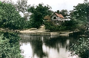 The River Dee i Chester, Cheshire, 1926. av Cavenders Ltd