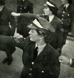 Korpral och kadett, c1943. av Cecil Beaton