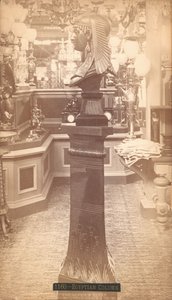 Egyptisk kolumn, Mitchell, Vance & Co., Main Building, Centennial Exhibition, Philadelphia