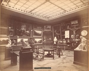 Utsikt över konstannexet i den spanska delen av Centennial Exposition av Centennial Photographic Co.