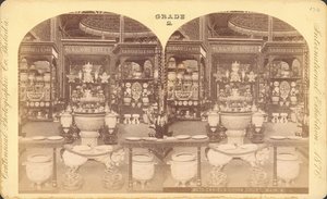 Vy över den kinesiska domstolen, huvudbyggnaden, Centennial Exhibition, Philadelphia av Centennial Photographic Co.