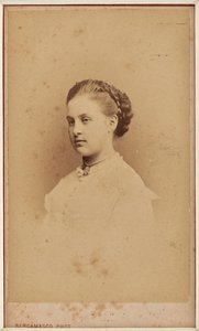 Olga Constantinovna de Russie - Porträtt av storhertiginnan Olga Constantinovna av Ryssland (1851-1926) av Bergamasco, Charles (Karl) (1830-1896). Fotografera