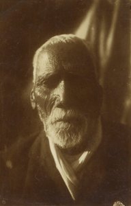 Porträtt, ca 1910 (silvergelatintryck) av Charles Frederick Goldie