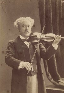 Porträtt av violinisten och kompositören Paul de Sarasate 1844-1908, ca. 1890. av Charles Gerschel