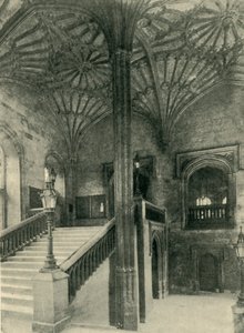 "Fläktpelare och tak utanför Christchurch Hall", 1902. av Charles Gillman and Co