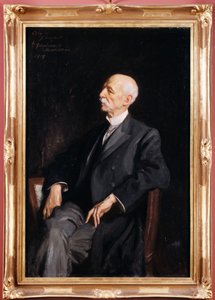 Manuel Patricio Rodriguez Garcia sitter i fåtölj