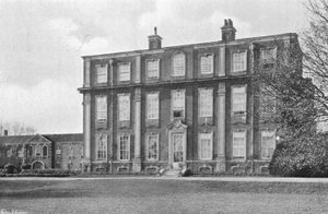 East Front av Charles Latham