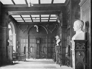 Entréhall av Charles Latham