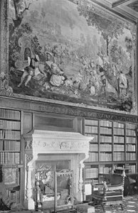 Gobeläng i biblioteket av Charles Latham
