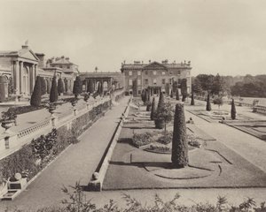 The Formal Garden at Bowood, Wilts  av Charles Latham