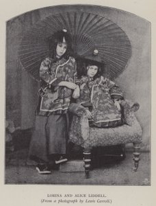 Lorina och Alice Liddell (s/v foto)