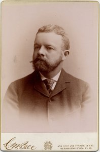 Henry Cabot Lodge (1850-1924), amerikansk senator (albumenfoto)