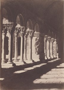En gång i klostergården i Saint-Trophime, Arles