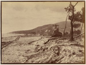 Stranden i Golfe-Juan mot Cap de la Croisette av Charles Nègre