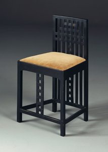 Sidostol, ca 1905/10 (eboniserat trä) av Charles Rennie Mackintosh