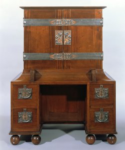 Skåp - front stängd, 1898 (mahogny & vit järnek) (se även 272466, 272468)