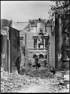 Pembroke House, Whitehall Gardens, Whitehall, City of Westminster, GLA, sent 1930-tal. av Charles William Prickett