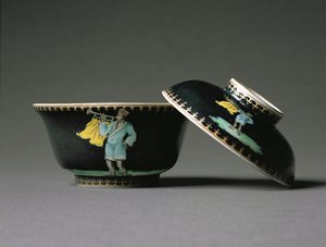 En sockerskål och lock, Qianlong Period (1736-95) c.1740 (porslin) (se även 314530)