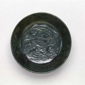 Bröllopsskål med två wa wa-fiskar som håller hirsgrenar i munnen (stengods) (interiör av 208369) av Chinese School