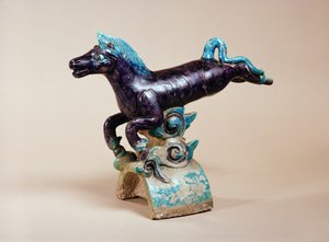 Åsbricka med design av flygande häst, Ming (keramik)