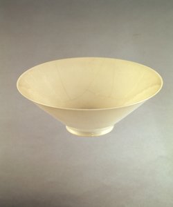 Yung lo vinkopp från Ching-te-Chen ugnarna, ca 1403-25 (porslin)