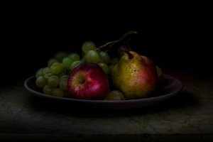 Stilleben med färsk frukt av Christian MARCEL