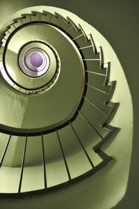 Geometrisk spiraltrappa av Christina Sillen