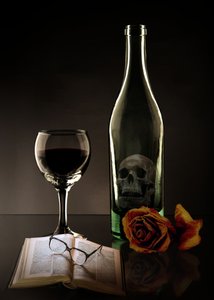 Vin, dödskalle och ros av Christine SUISSIA
