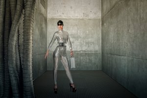 En elegant, futuristisk kvinna