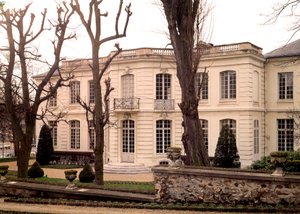 Utsikt över palatset av grevinnan Jeanne Becu, grevinnan (eller madame) du Barry, älskarinna till Ludvig XV, realiserad av arkitekten Claude Nicolas Ledoux (1736-1806) i Versailles