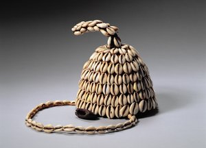 Hatt (snäckor och ben) (se även 181647)